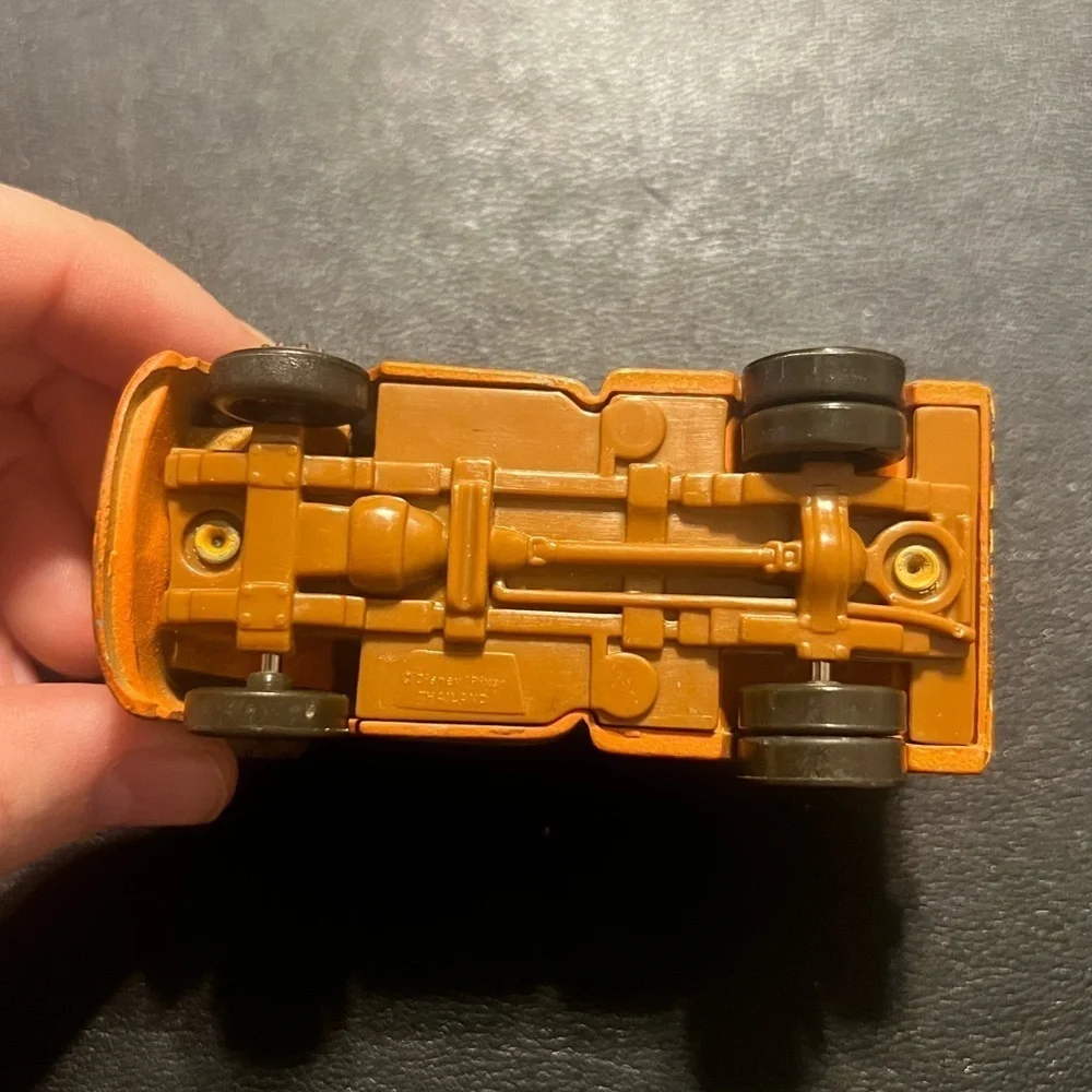 Disney Pixar Cars Tow Mater Tow Truck Brown Die Cast Toy Car Vehicle